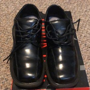 Deer Stags black dress shoe boys